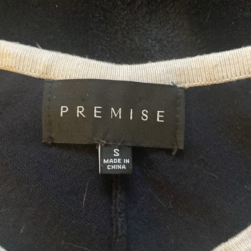 Premise Top - Picture 3 of 3